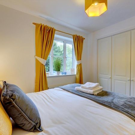Modern 2 Bed House Sleeps 6 Southam Town Centre - Inspire Homes Ltd מראה חיצוני תמונה