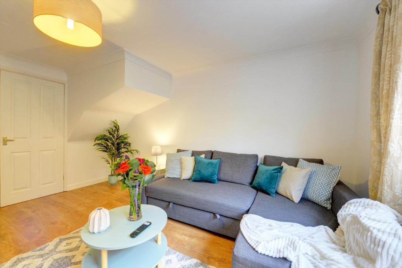 Modern 2 Bed House Sleeps 6 Southam Town Centre - Inspire Homes Ltd מראה חיצוני תמונה