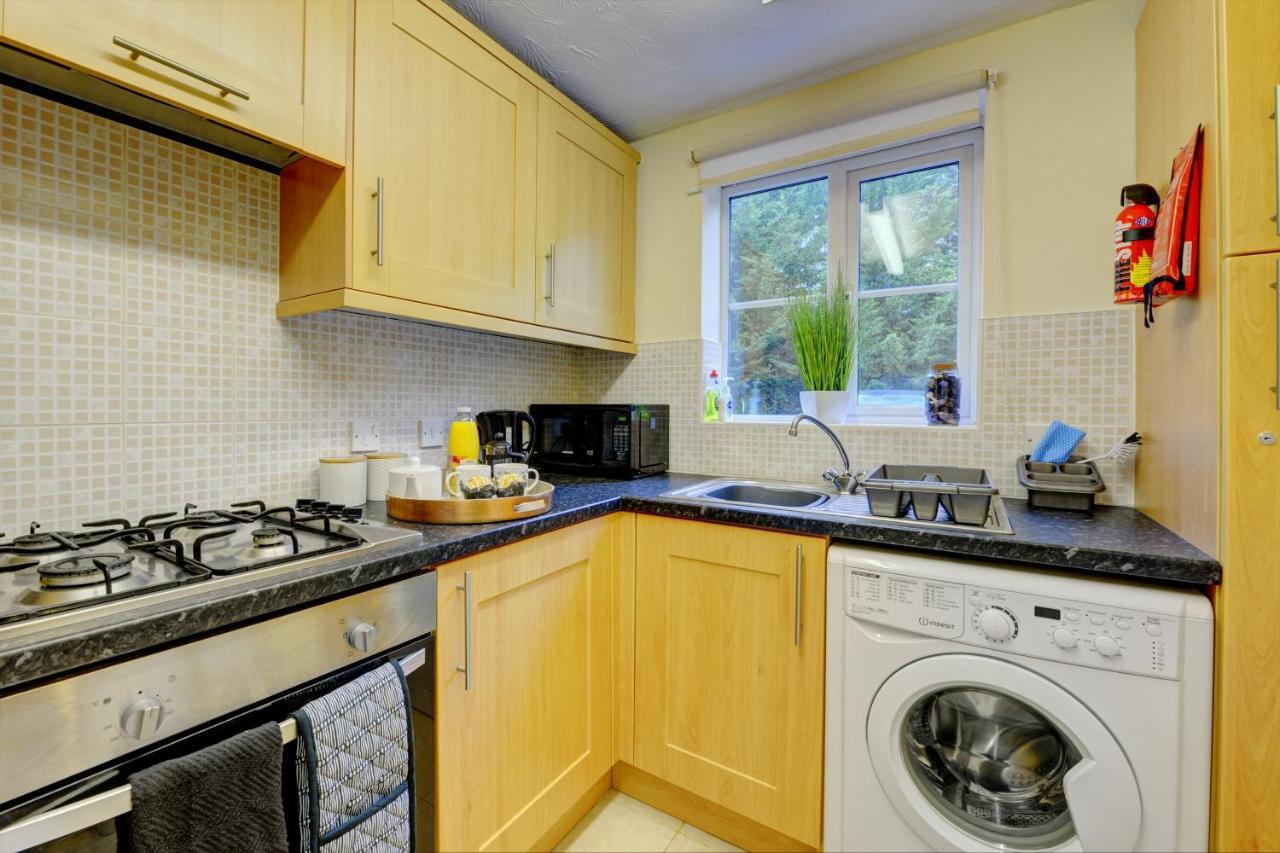 Modern 2 Bed House Sleeps 6 Southam Town Centre - Inspire Homes Ltd מראה חיצוני תמונה
